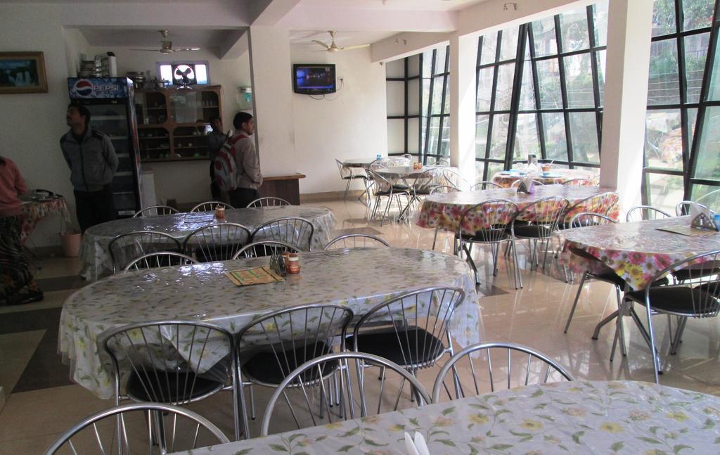 Ranikhet Grand Hotel Luaran gambar