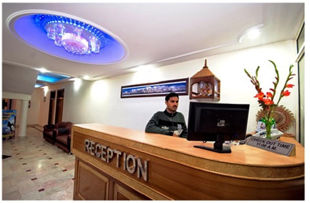 Ranikhet Grand Hotel Luaran gambar